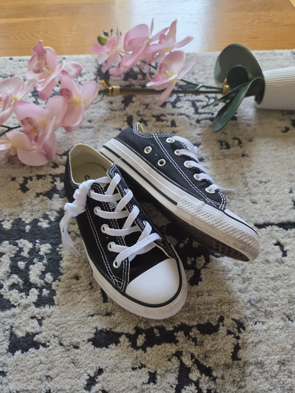 Converse Chuck Taylor All Star Sneakers Youth Size 13 Low Top